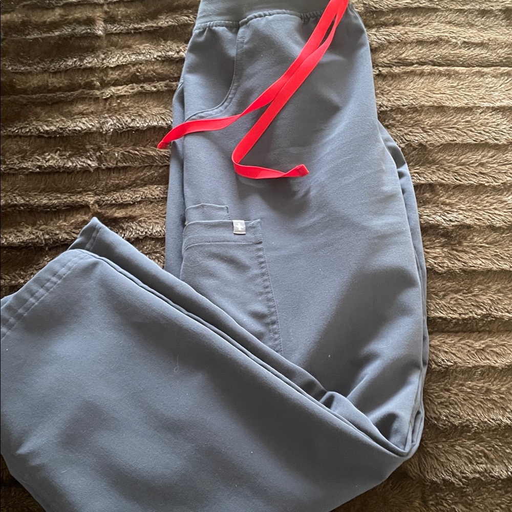 Figs scrub set gray!